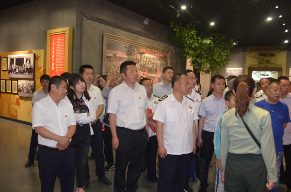 裝備公司黨委開展“不忘初心、牢記使命”主題教育黨日活動(dòng)