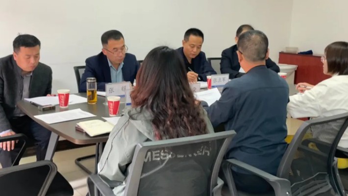 黨委書記、董事長(zhǎng)劉亞雄一行調(diào)研蘭峰公司